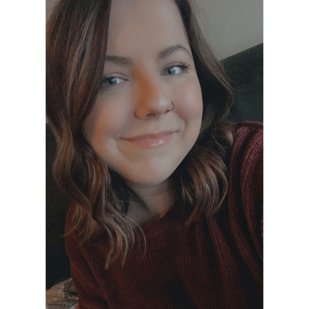 Meet your Posher, Hannah